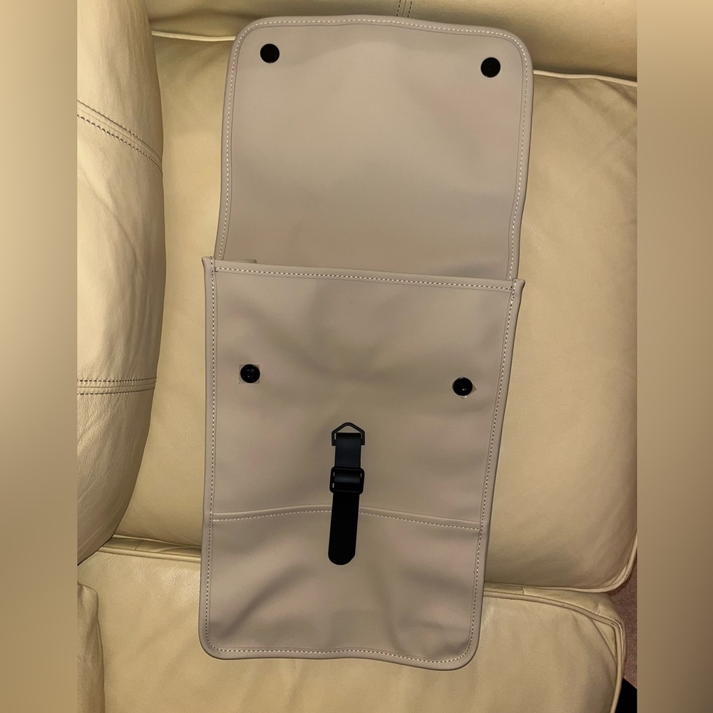 !!NEW!! Rains Waterproof Backpack Mini - Picture 5 of 10